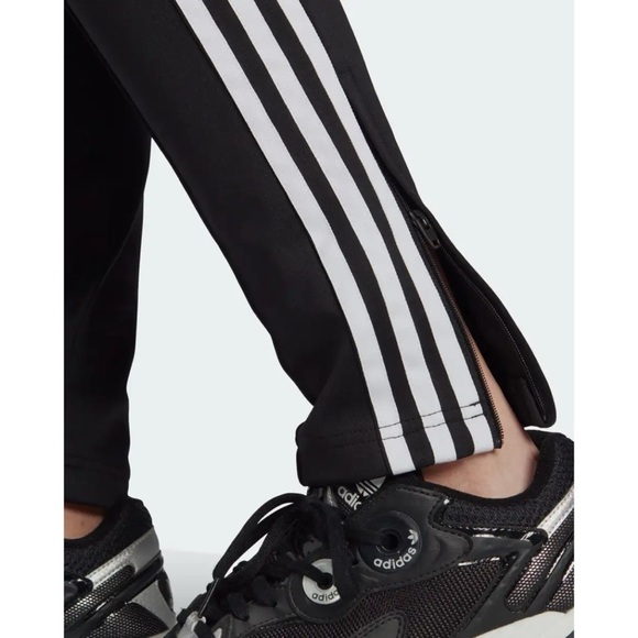 Adidas Originals Classic Adicolor SST Track Pants In Black Size M - Picture 12 of 13